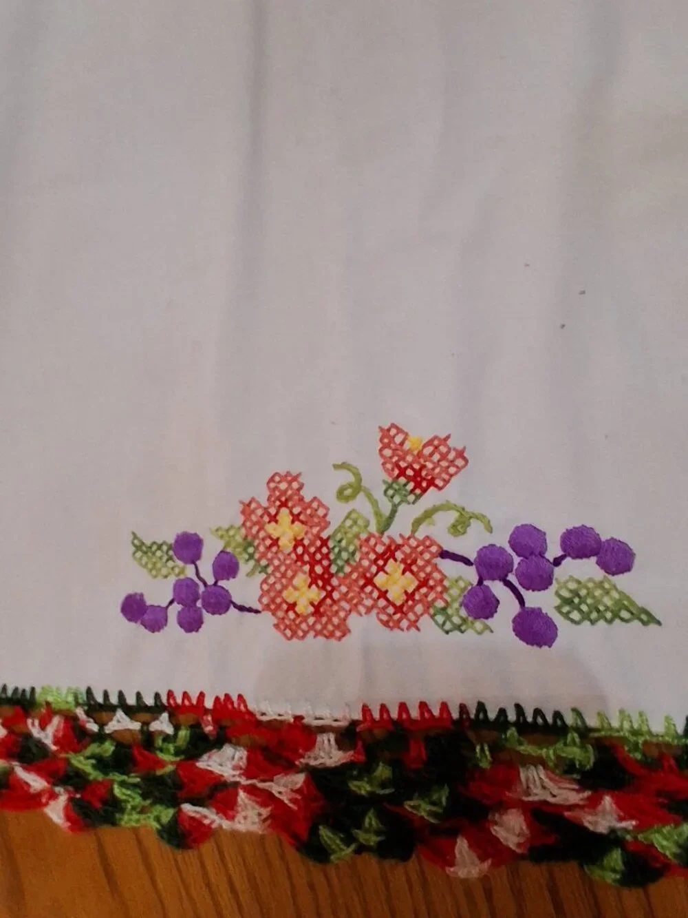 Embroidered Floral Table Runner